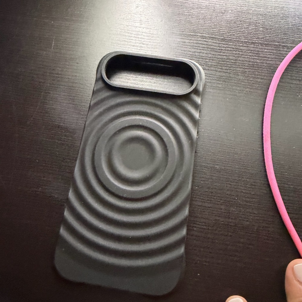 Black Ripple Design Phone Case